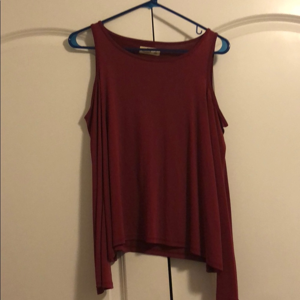 Hollister top